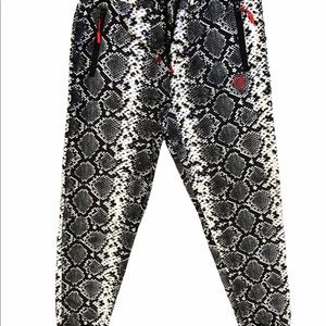 Tracksuit unisex. SNAKE 🐍